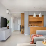 Exquisite Murter Luxor 4 Bedrooms Heated Pool & イェゼラ