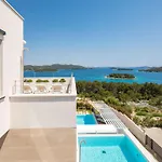 Exquisite Murter Luxor 4 Bedrooms Heated Pool & Villa