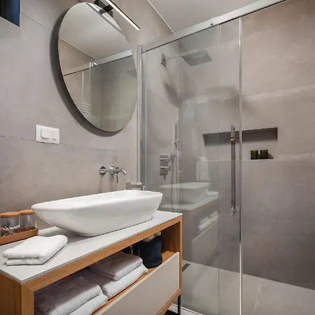 וילה Exquisite Murter Luxor 4 Bedrooms Heated Pool & *