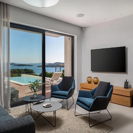 Villa Exquisite Murter Luxor 4 Bedrooms Heated Pool&spa&gym