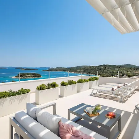 Exquisite Murter Luxor 4 Bedrooms Heated Pool & *