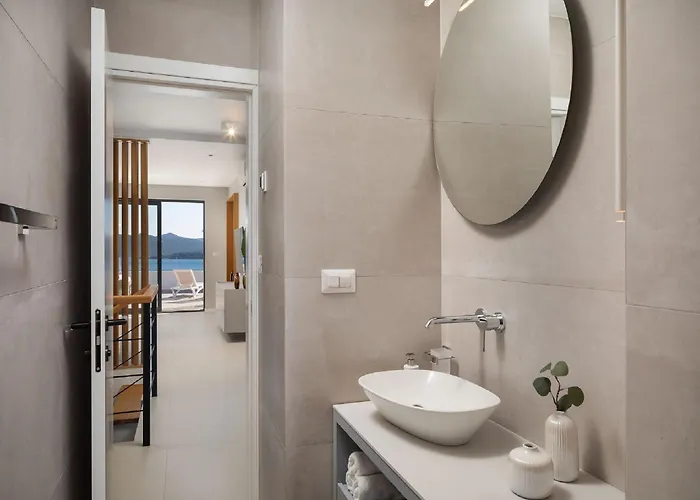 Exquisite Murter Luxor 4 Bedrooms Heated Pool & Villa *