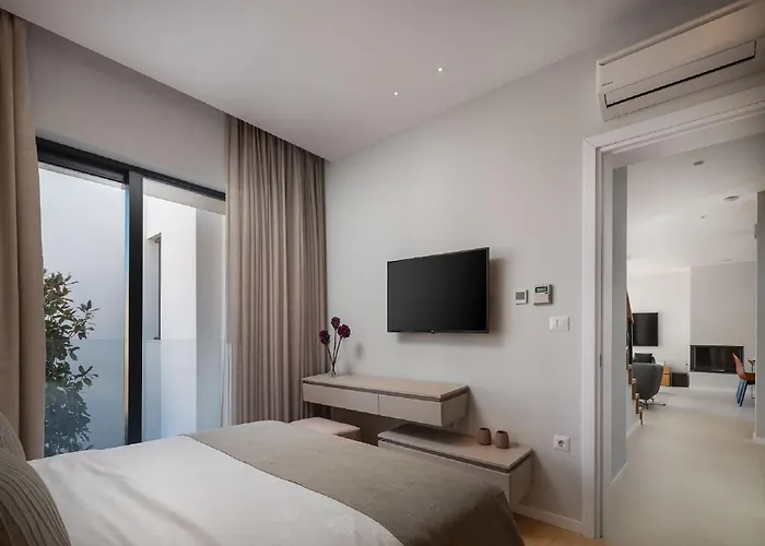 Exquisite Murter Luxor 4 Bedrooms Heated Pool & Villa *