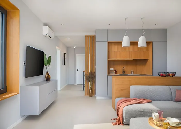 Exquisite Murter Luxor 4 Bedrooms Heated Pool & * Jezera