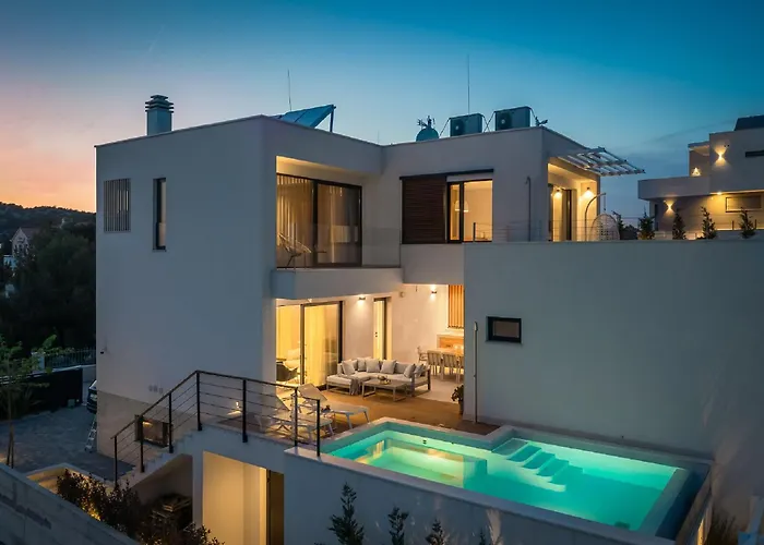 Exquisite Murter Luxor 4 Bedrooms Heated Pool & *